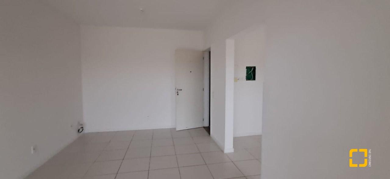Apartamento com 67m², 3 quartos (sendo 1 suíte), 1 garagem, no bairro Canasvieiras em Florianópolis