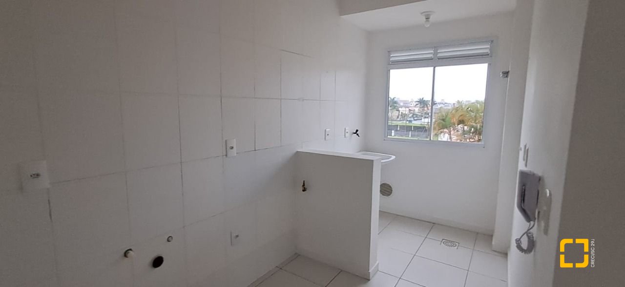Apartamento com 67m², 3 quartos (sendo 1 suíte), 1 garagem, no bairro Canasvieiras em Florianópolis