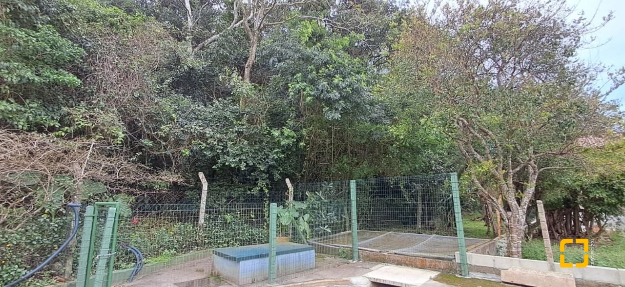 Casa de Condomínio com 200m², 5 quartos (sendo 1 suíte), 3 garagens, no bairro Ingleses em Florianópolis
