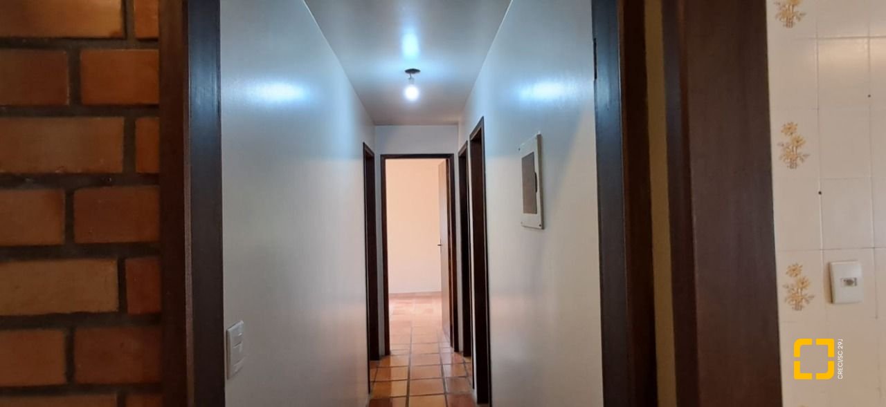 Casa de Condomínio com 200m², 5 quartos (sendo 1 suíte), 3 garagens, no bairro Ingleses em Florianópolis