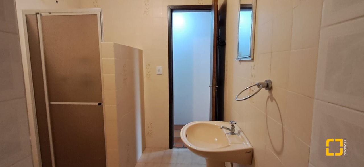 Casa de Condomínio com 200m², 5 quartos (sendo 1 suíte), 3 garagens, no bairro Ingleses em Florianópolis