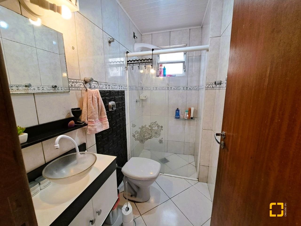 Apartamento com 65m², 3 quartos, 1 garagem, no bairro Ipiranga em São José