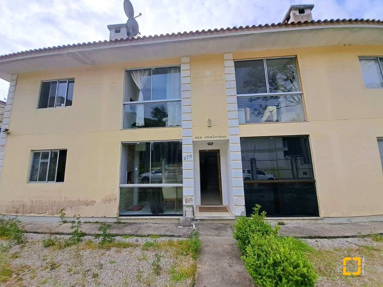 Apartamento com 65m², 3 quartos, 1 garagem, no bairro Ipiranga em São José
