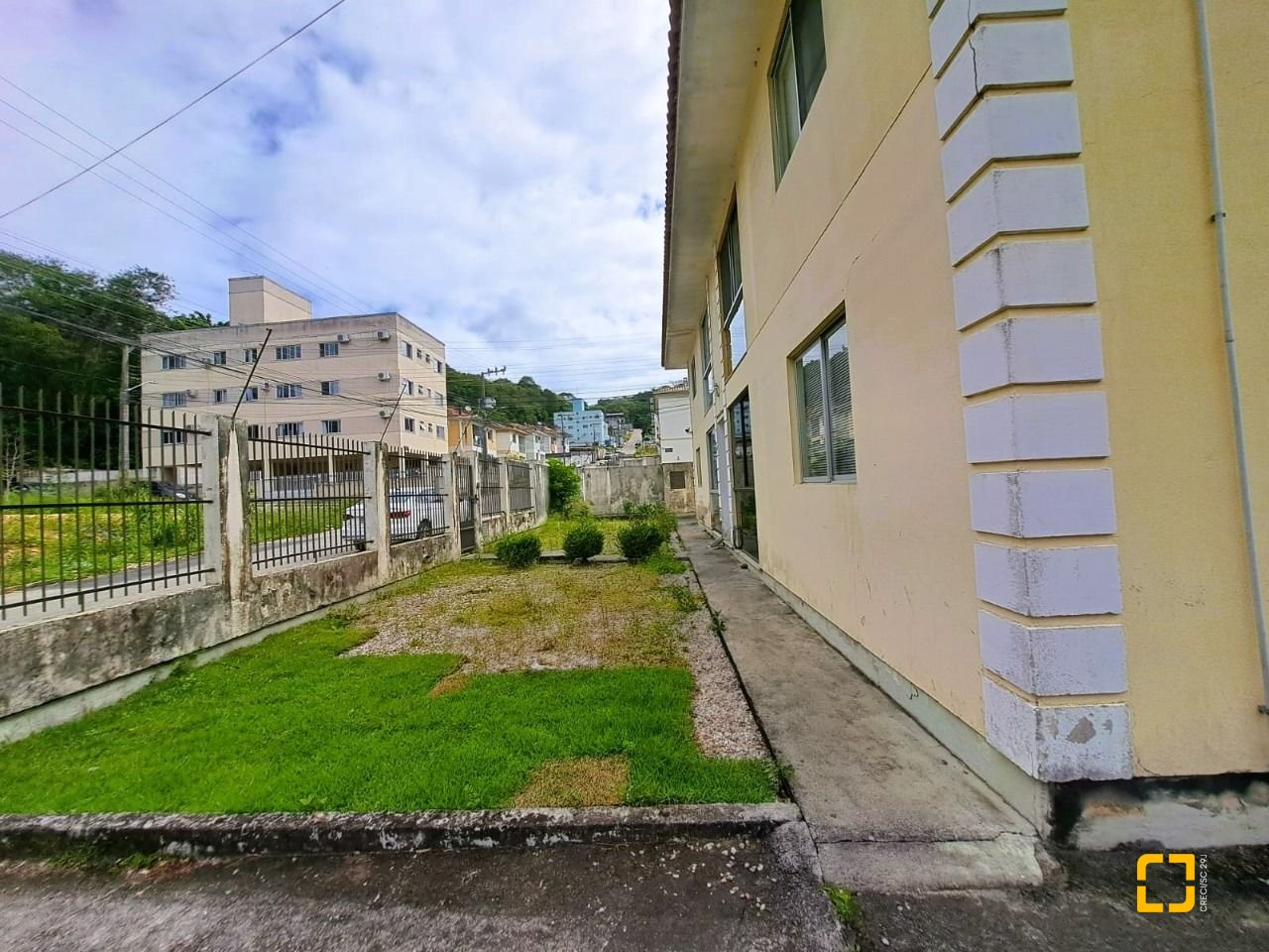 Apartamento com 65m², 3 quartos, 1 garagem, no bairro Ipiranga em São José