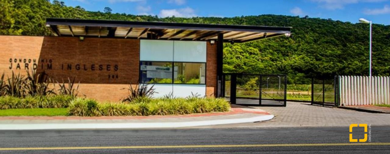 Casa de Condomínio com 404m², 4 quartos (sendo 4 suítes), 2 garagens, no bairro Ingleses em Florianópolis