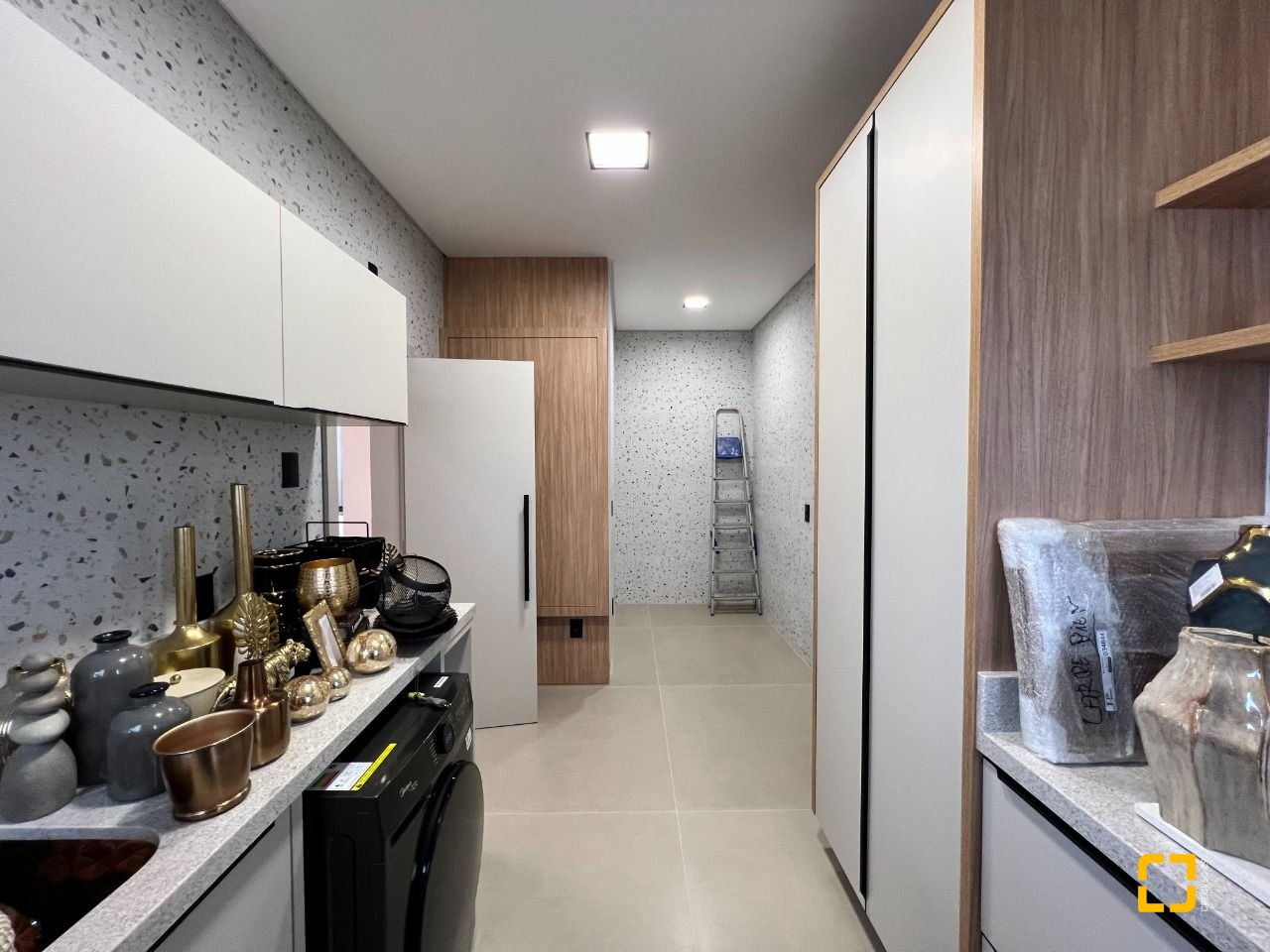 Casa de Condomínio com 404m², 4 quartos (sendo 4 suítes), 2 garagens, no bairro Ingleses em Florianópolis