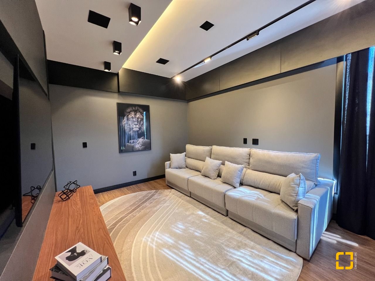 Casa de Condomínio com 404m², 4 quartos (sendo 4 suítes), 2 garagens, no bairro Ingleses em Florianópolis