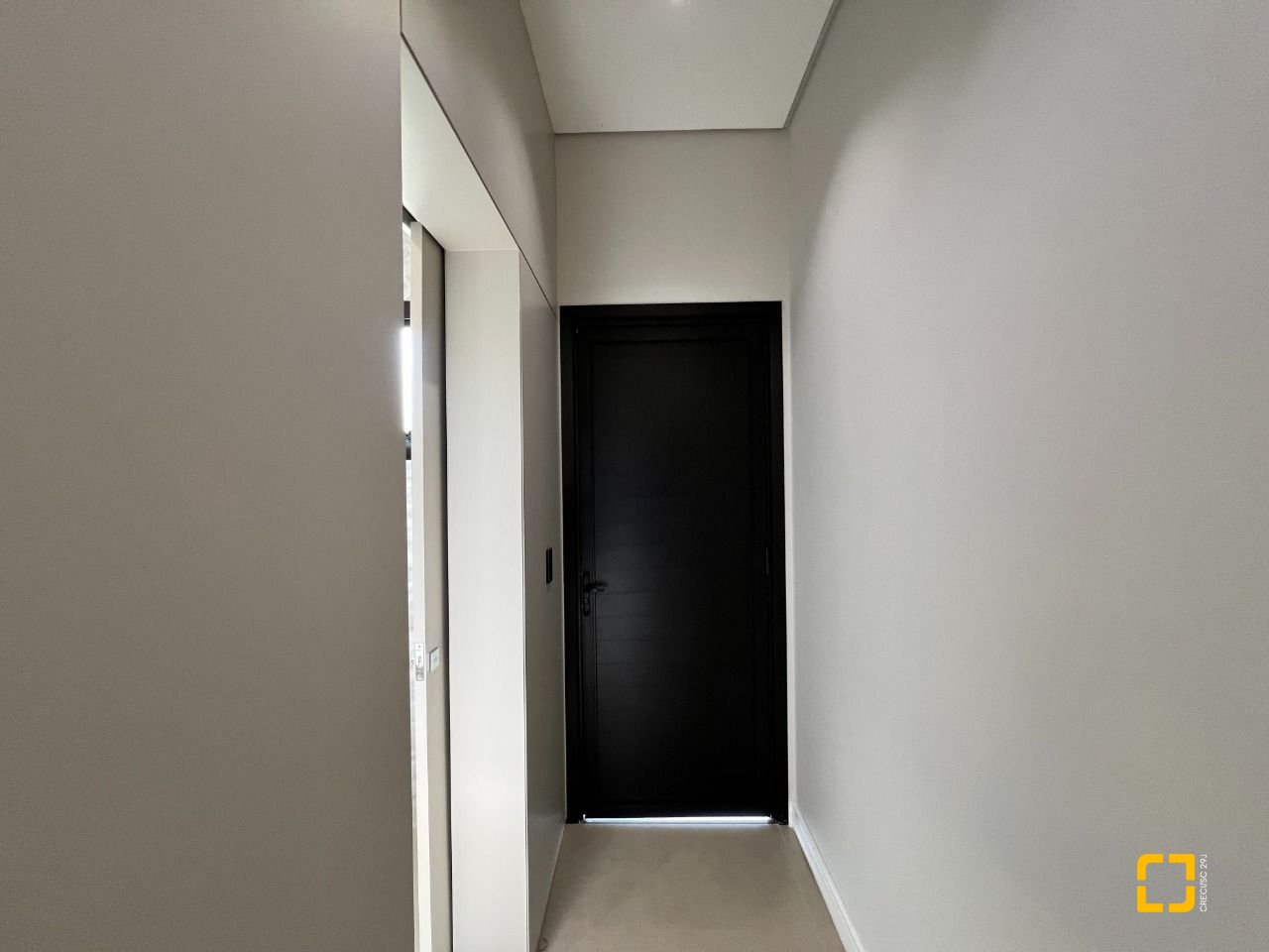 Casa de Condomínio com 404m², 4 quartos (sendo 4 suítes), 2 garagens, no bairro Ingleses em Florianópolis