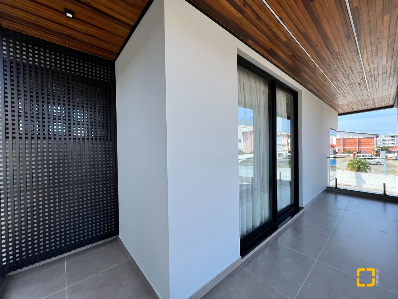 Casa de Condomínio com 404m², 4 quartos (sendo 4 suítes), 2 garagens, no bairro Ingleses em Florianópolis