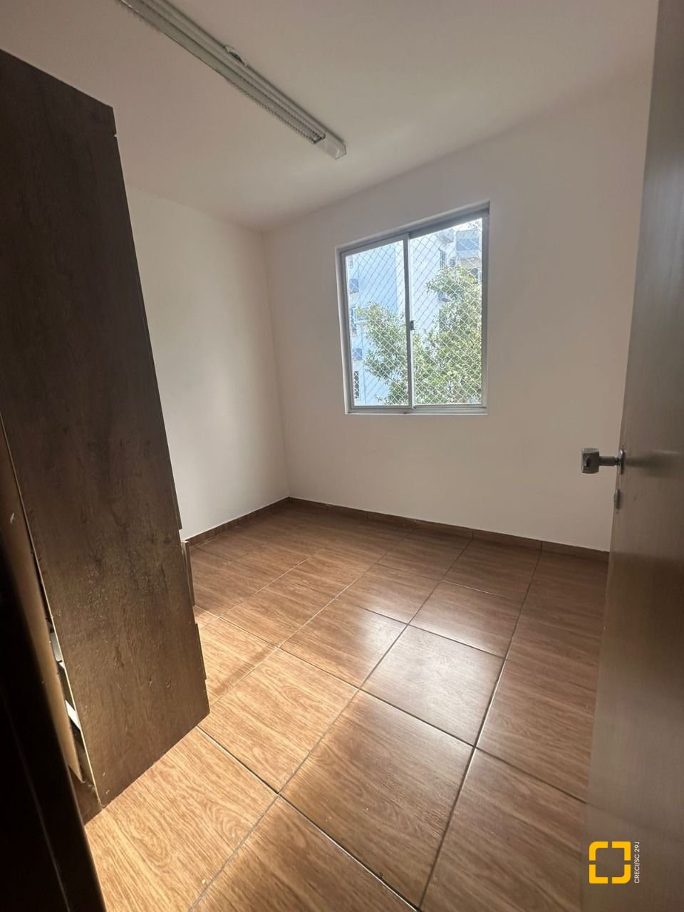 Apartamento com 91m², 4 quartos (sendo 1 suíte), 1 garagem, no bairro Carvoeira em Florianópolis