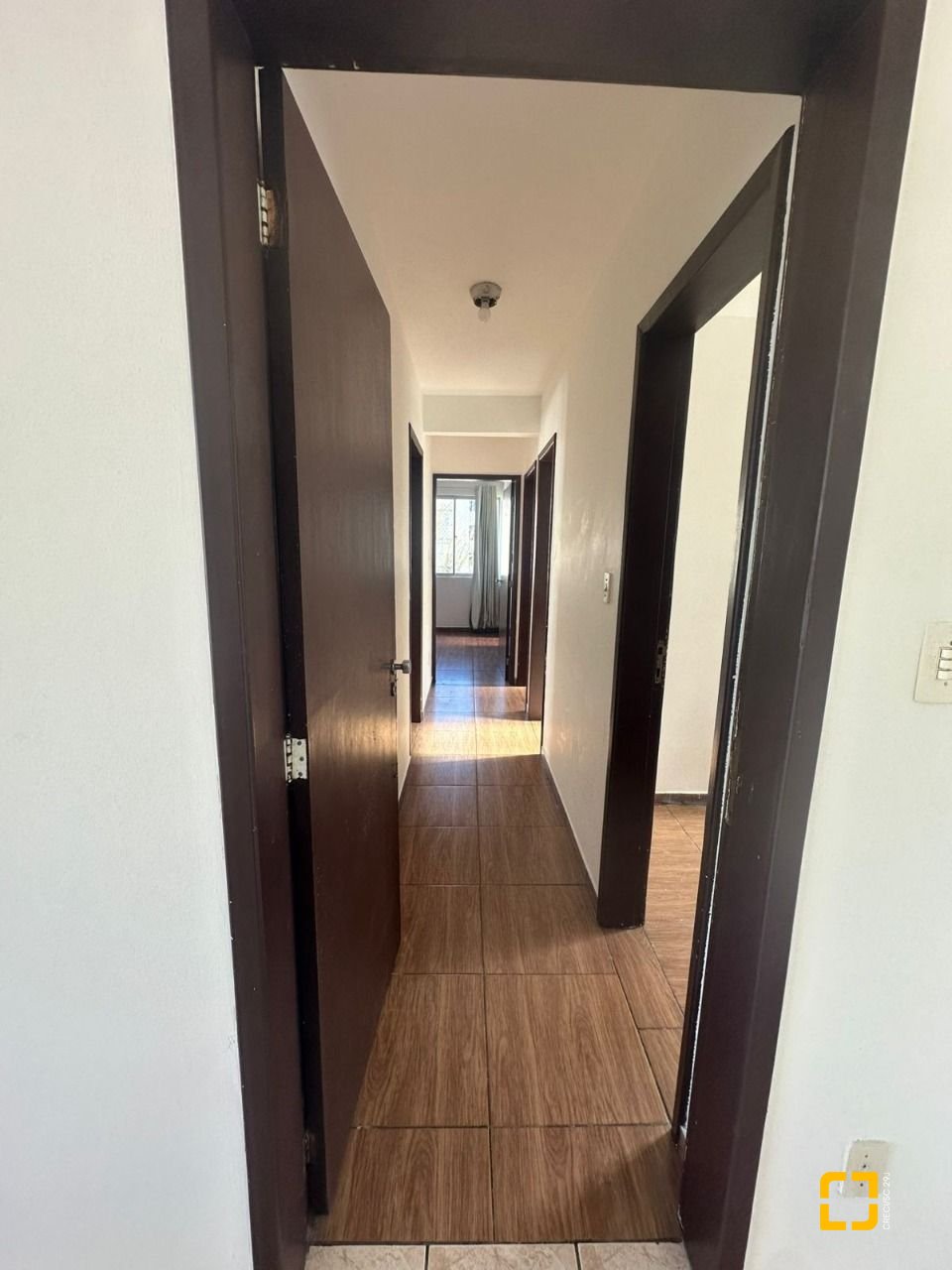 Apartamento com 91m², 4 quartos (sendo 1 suíte), 1 garagem, no bairro Carvoeira em Florianópolis