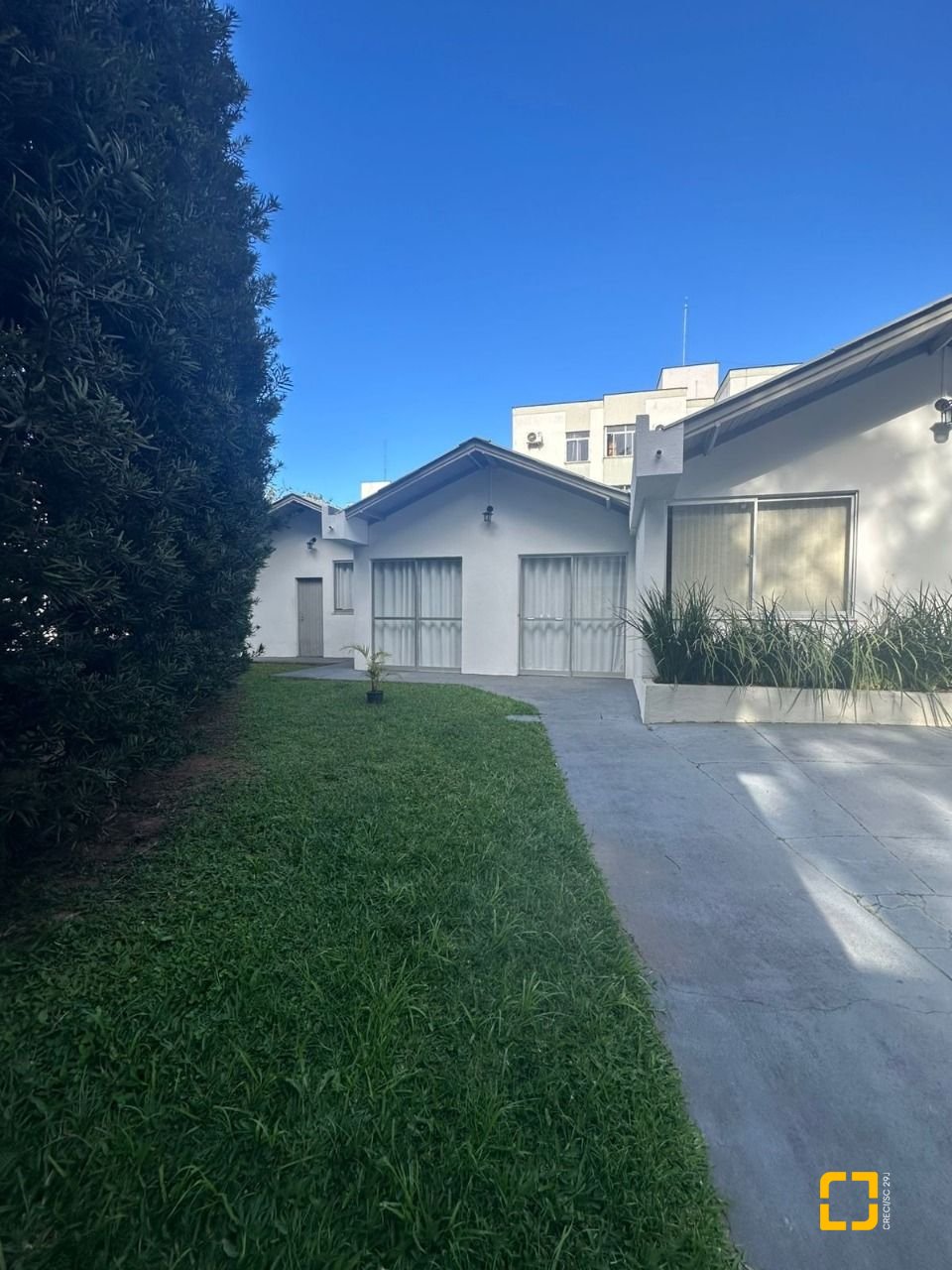 Apartamento com 91m², 4 quartos (sendo 1 suíte), 1 garagem, no bairro Carvoeira em Florianópolis
