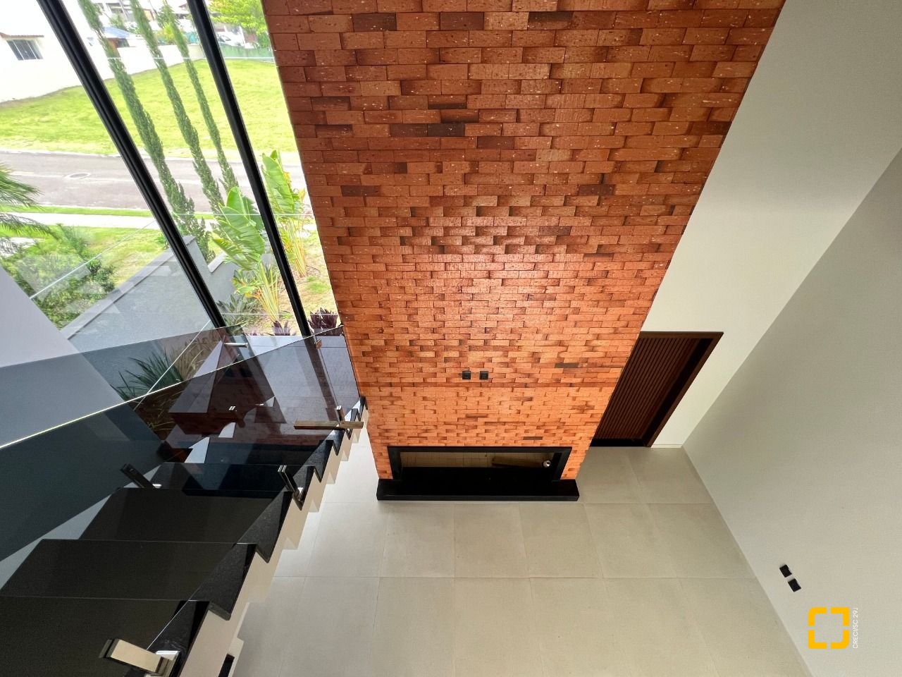 Casa de Condomínio com 272m², 6 quartos (sendo 3 suítes), 2 garagens, no bairro Rio Vermelho em Florianópolis