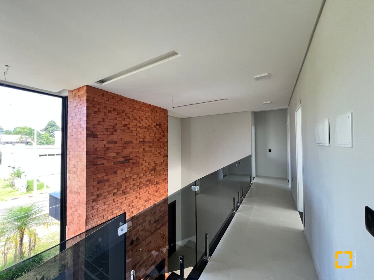 Casa de Condomínio com 272m², 6 quartos (sendo 3 suítes), 2 garagens, no bairro Rio Vermelho em Florianópolis