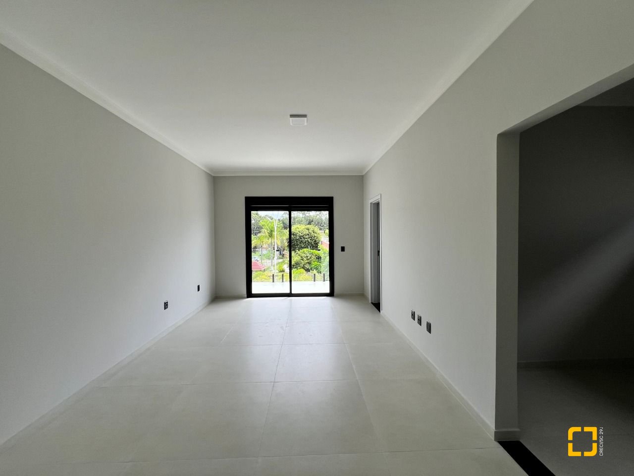 Casa de Condomínio com 272m², 6 quartos (sendo 3 suítes), 2 garagens, no bairro Rio Vermelho em Florianópolis