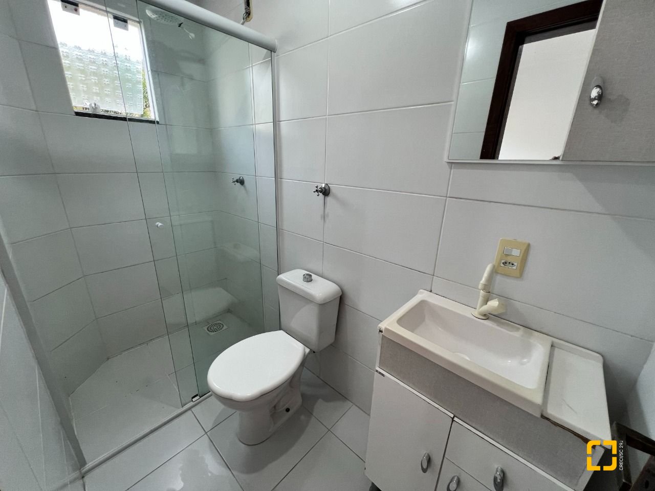 Apartamento com 58m², 3 quartos (sendo 1 suíte), 1 garagem, no bairro Ingleses em Florianópolis