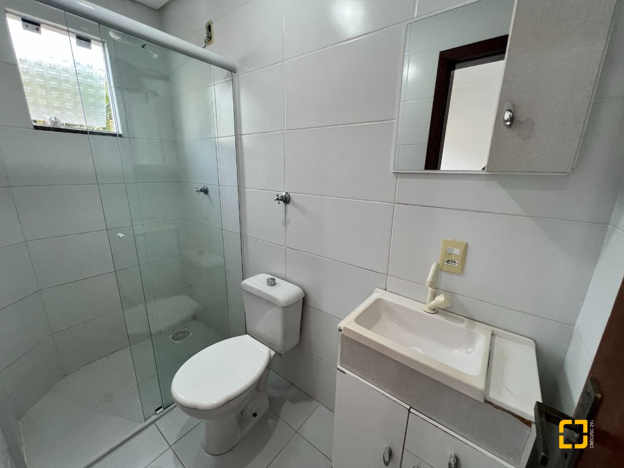 Apartamento com 58m², 3 quartos (sendo 1 suíte), 1 garagem, no bairro Ingleses em Florianópolis