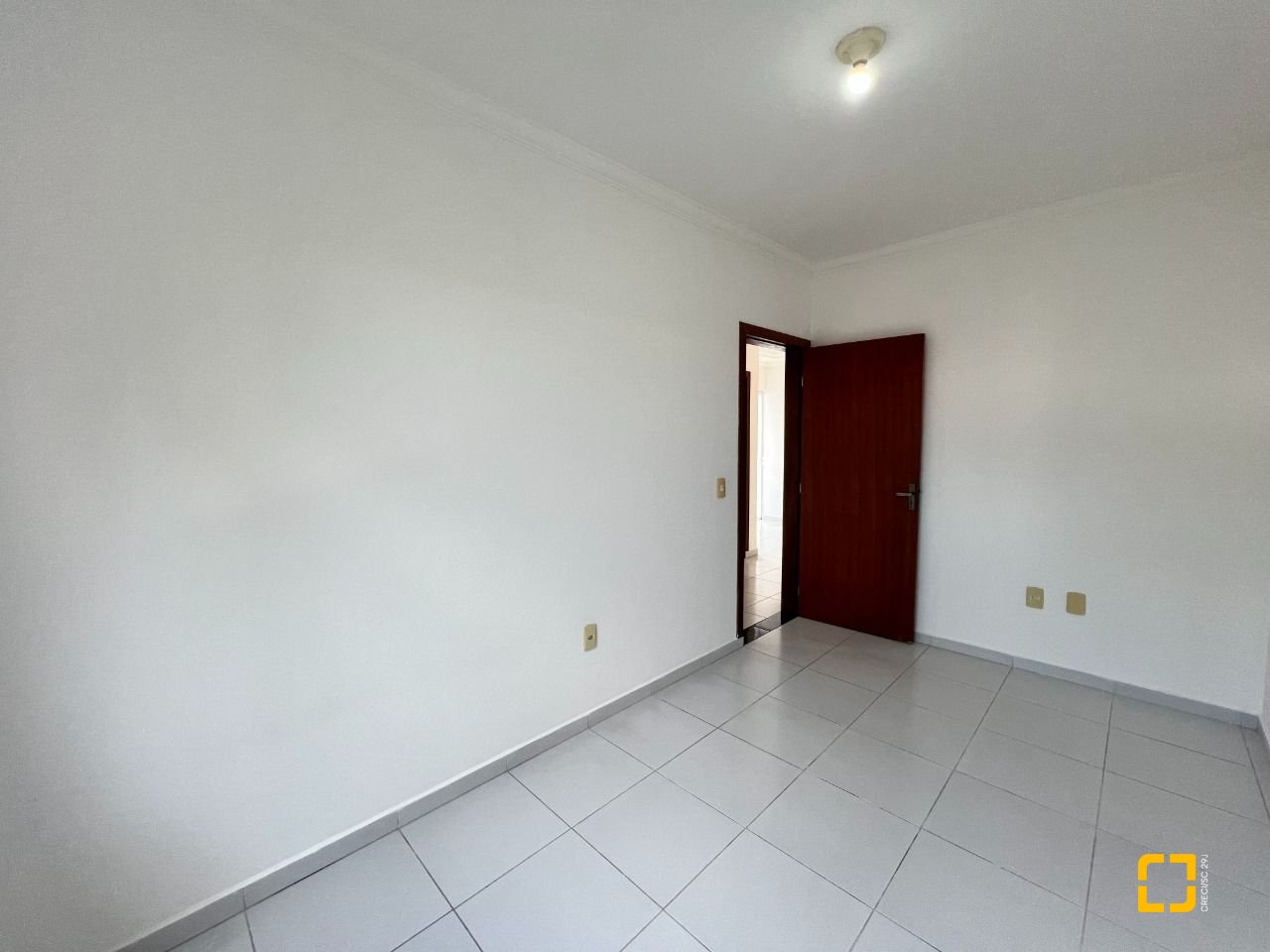 Apartamento com 58m², 3 quartos (sendo 1 suíte), 1 garagem, no bairro Ingleses em Florianópolis