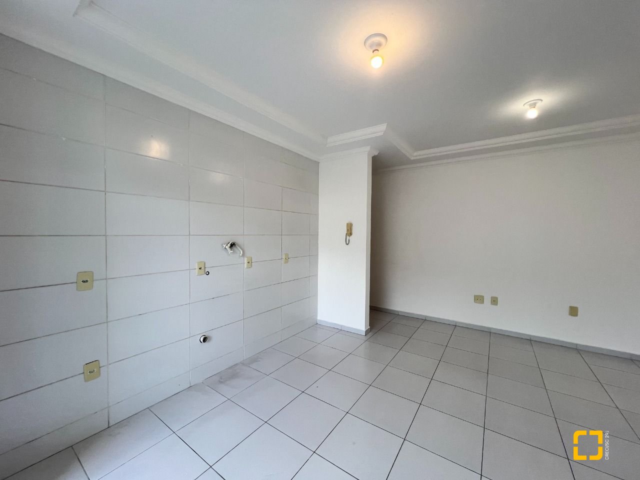 Apartamento com 58m², 3 quartos (sendo 1 suíte), 1 garagem, no bairro Ingleses em Florianópolis