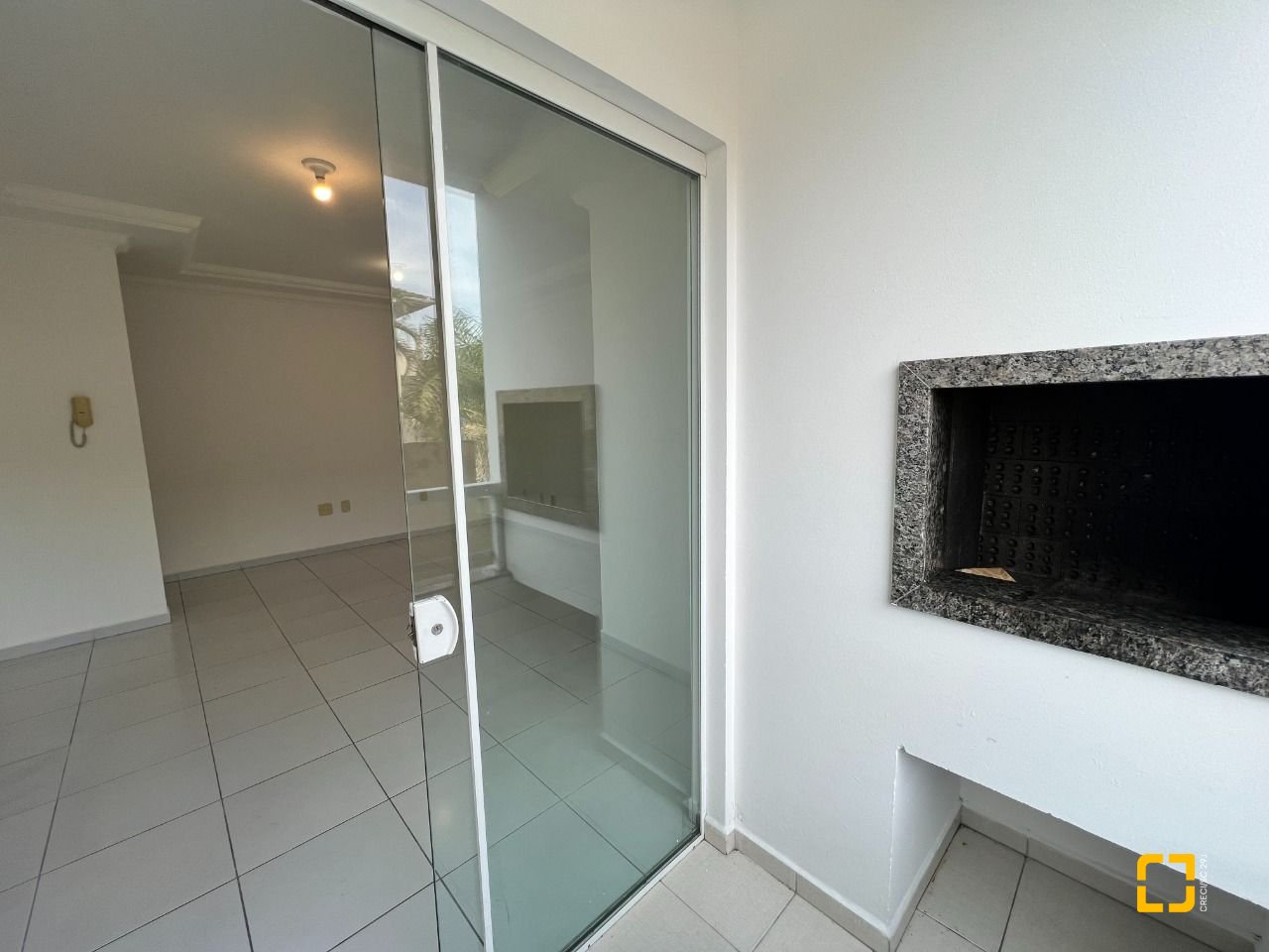 Apartamento com 58m², 3 quartos (sendo 1 suíte), 1 garagem, no bairro Ingleses em Florianópolis