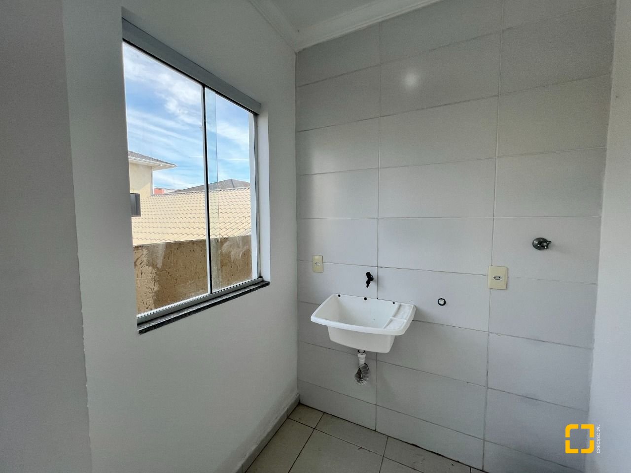 Apartamento com 58m², 3 quartos (sendo 1 suíte), 1 garagem, no bairro Ingleses em Florianópolis