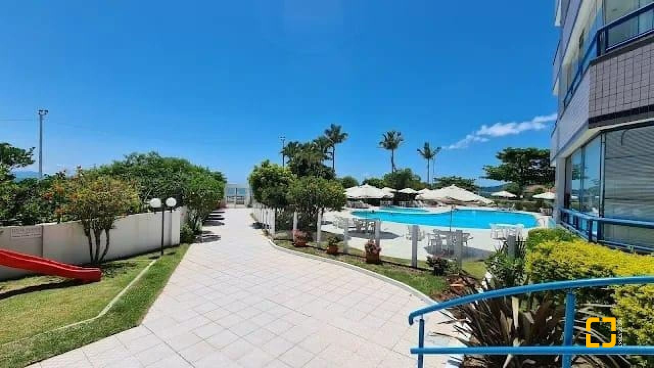 Apartamento com 66m², 3 quartos (sendo 1 suíte), 1 garagem, no bairro Canasvieiras em Florianópolis