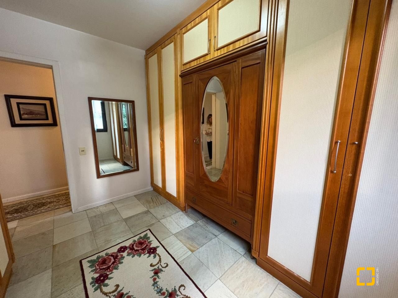 Apartamento com 139m², 5 quartos (sendo 1 suíte), 2 garagens, no bairro Centro em Florianópolis