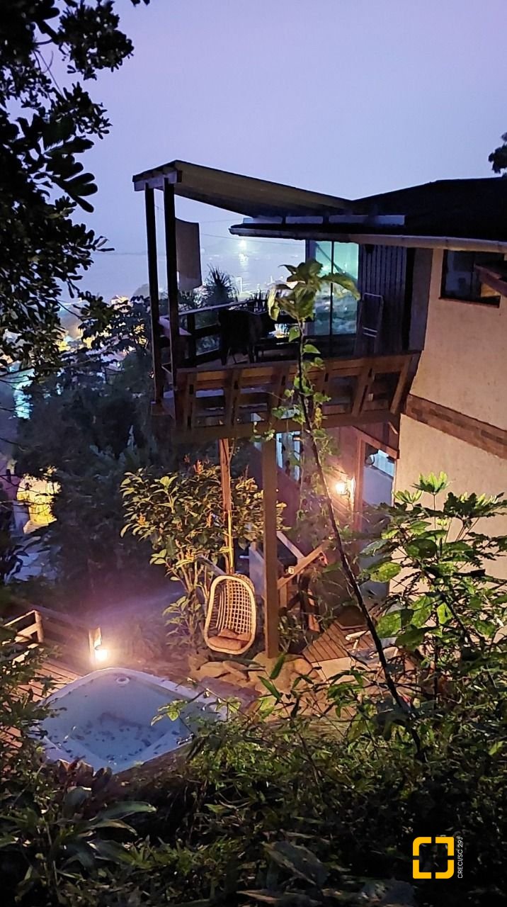 Casa com 180m², 3 quartos, no bairro Campeche em Florianópolis