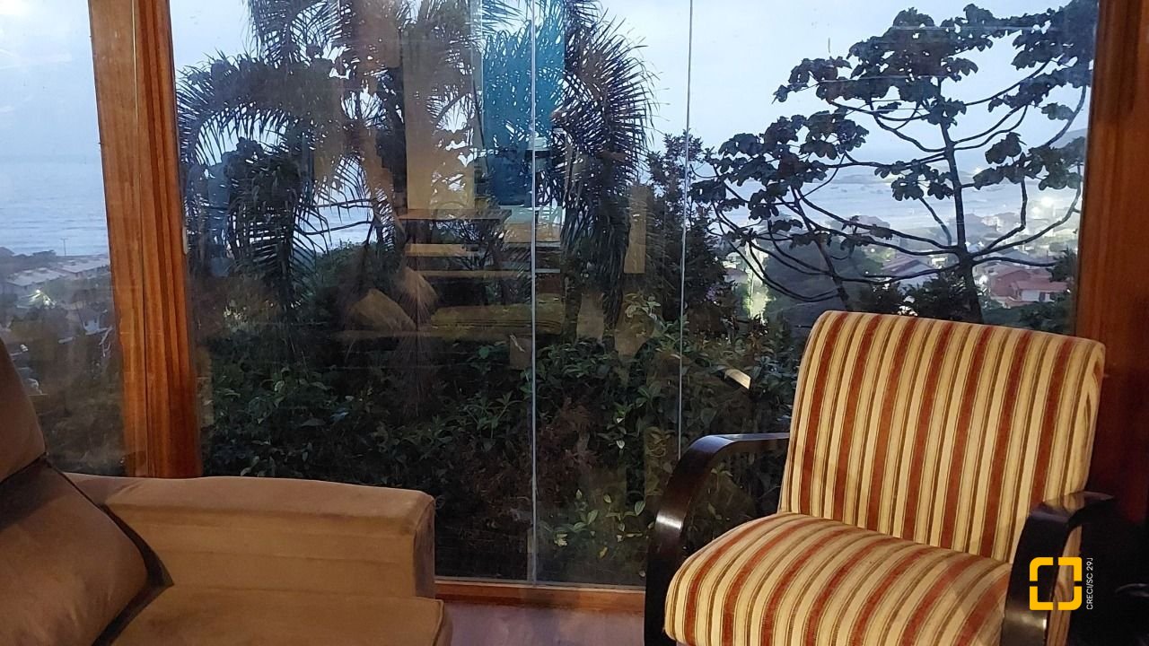 Casa com 180m², 3 quartos, no bairro Campeche em Florianópolis