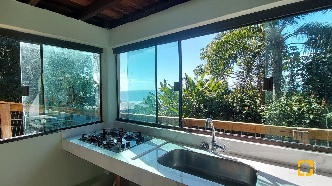 Casa com 180m², 3 quartos, no bairro Campeche em Florianópolis