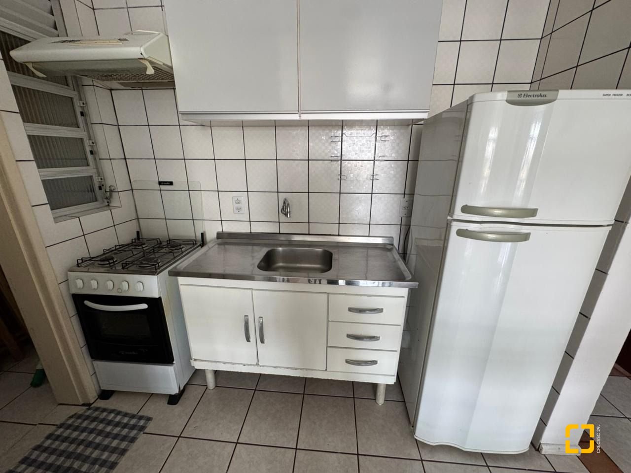 Apartamento com 45m², 1 quarto, 1 garagem, no bairro Canasvieiras em Florianópolis
