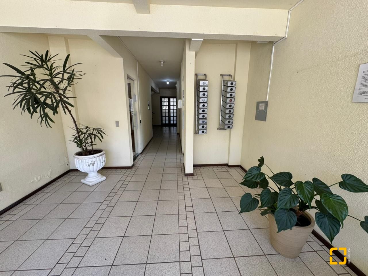 Apartamento com 45m², 1 quarto, 1 garagem, no bairro Canasvieiras em Florianópolis