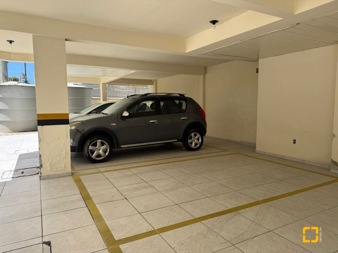 Apartamento com 45m², 1 quarto, 1 garagem, no bairro Canasvieiras em Florianópolis