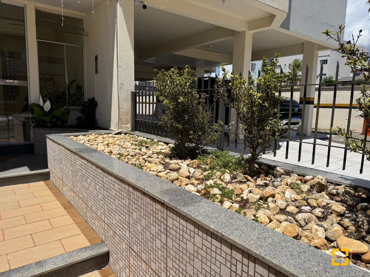 Apartamento com 45m², 1 quarto, 1 garagem, no bairro Canasvieiras em Florianópolis