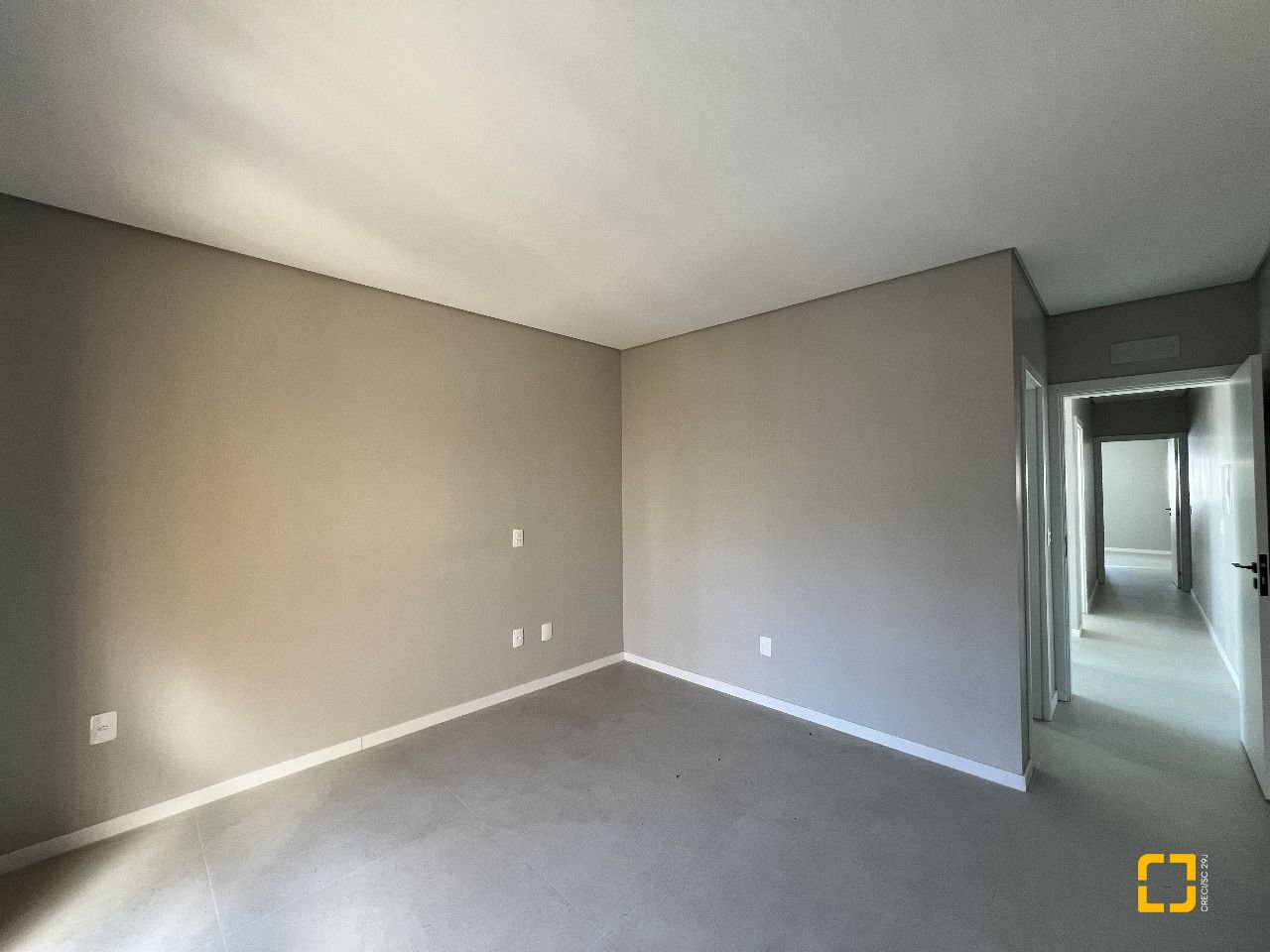 Casa de Condomínio com 183m², 6 quartos (sendo 3 suítes), 2 garagens, no bairro Ingleses em Florianópolis