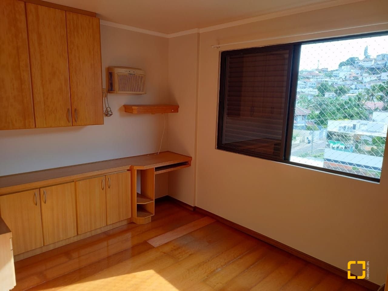 Apartamento com 76m², 3 quartos (sendo 1 suíte), 1 garagem, no bairro Centro em Florianópolis