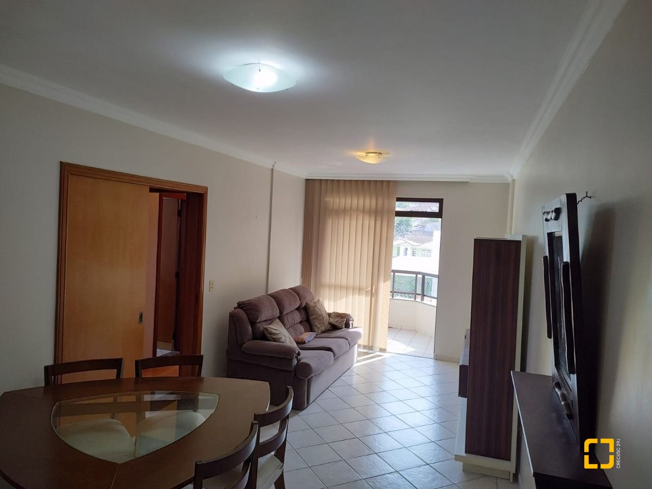 Apartamento com 76m², 3 quartos (sendo 1 suíte), 1 garagem, no bairro Centro em Florianópolis