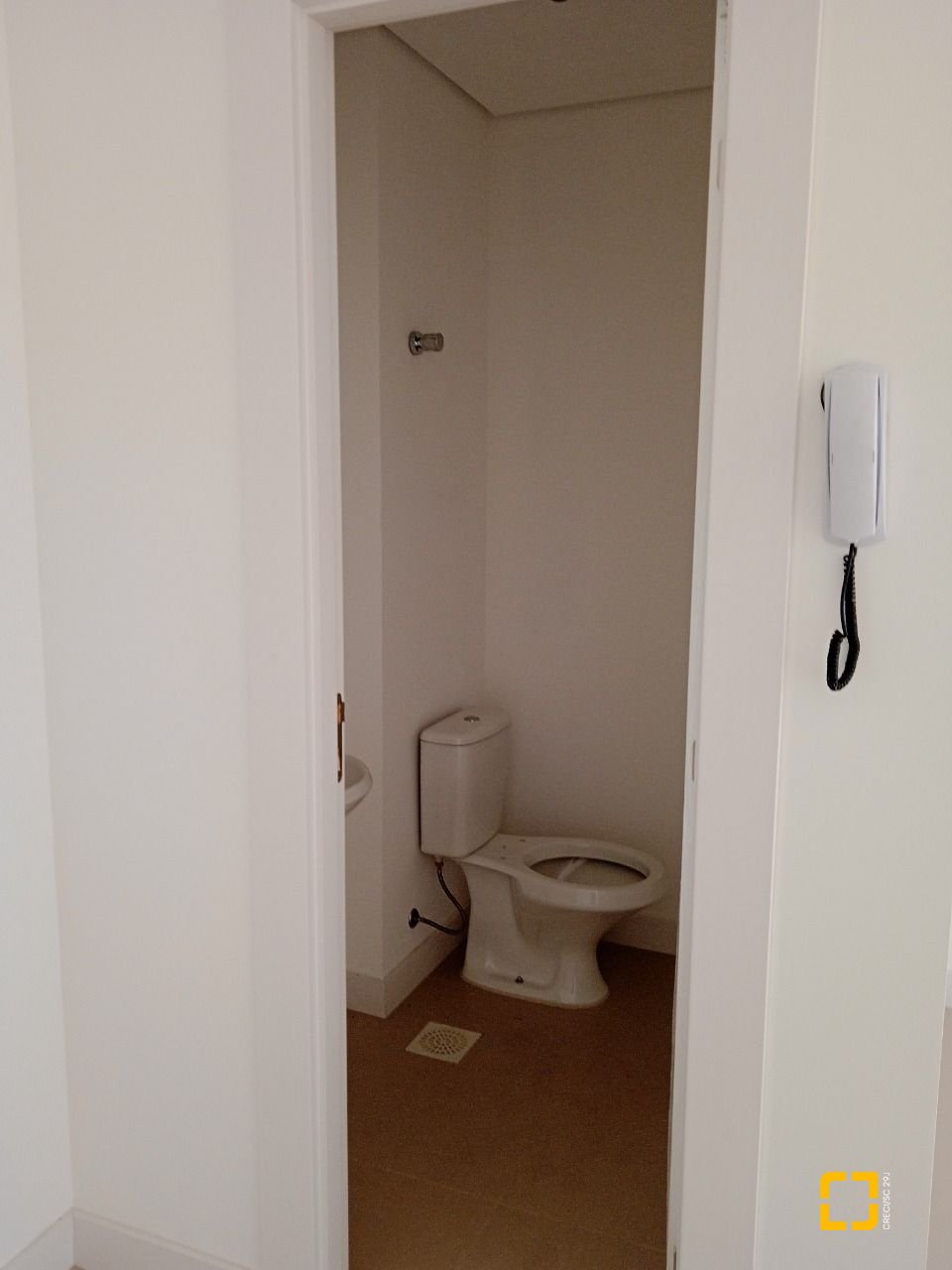 Sala com 25m², 1 garagem, no bairro Estreito em Florianópolis