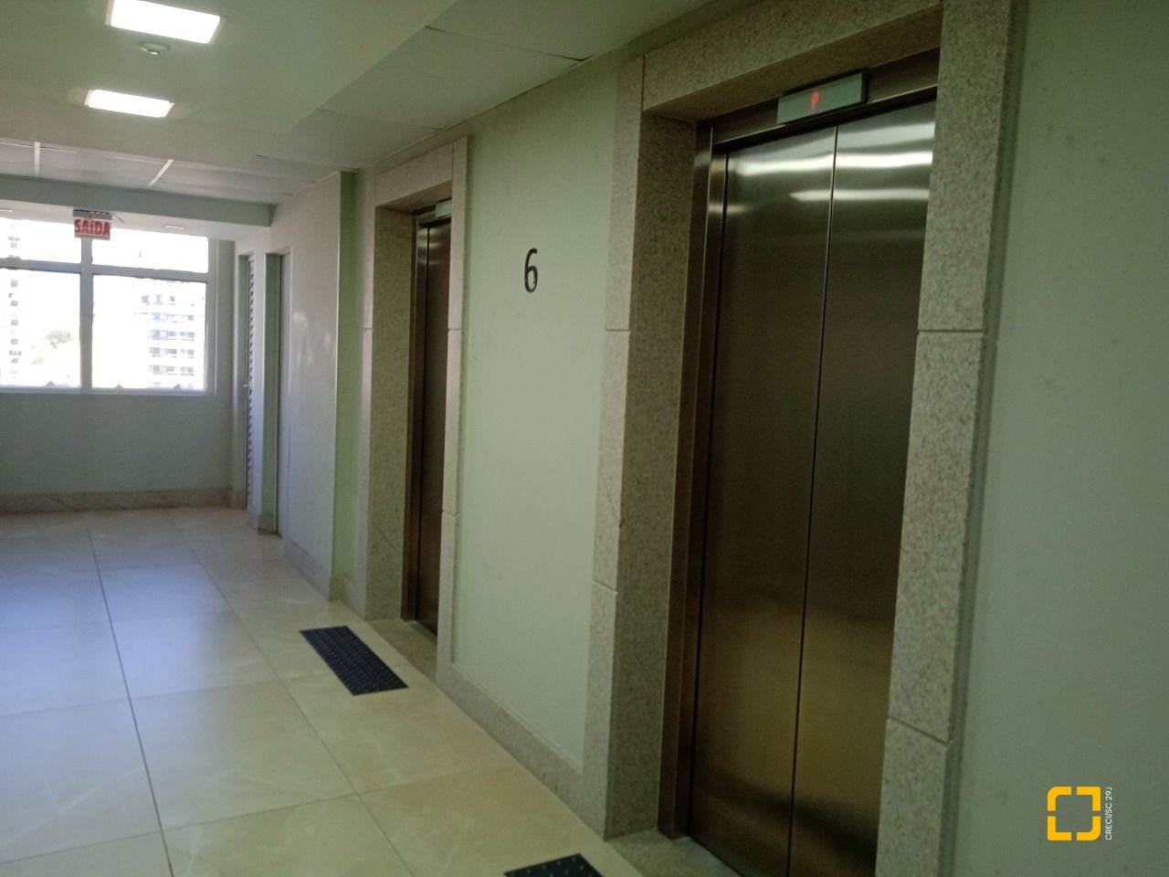 Sala com 24m², 1 garagem, no bairro Estreito em Florianópolis
