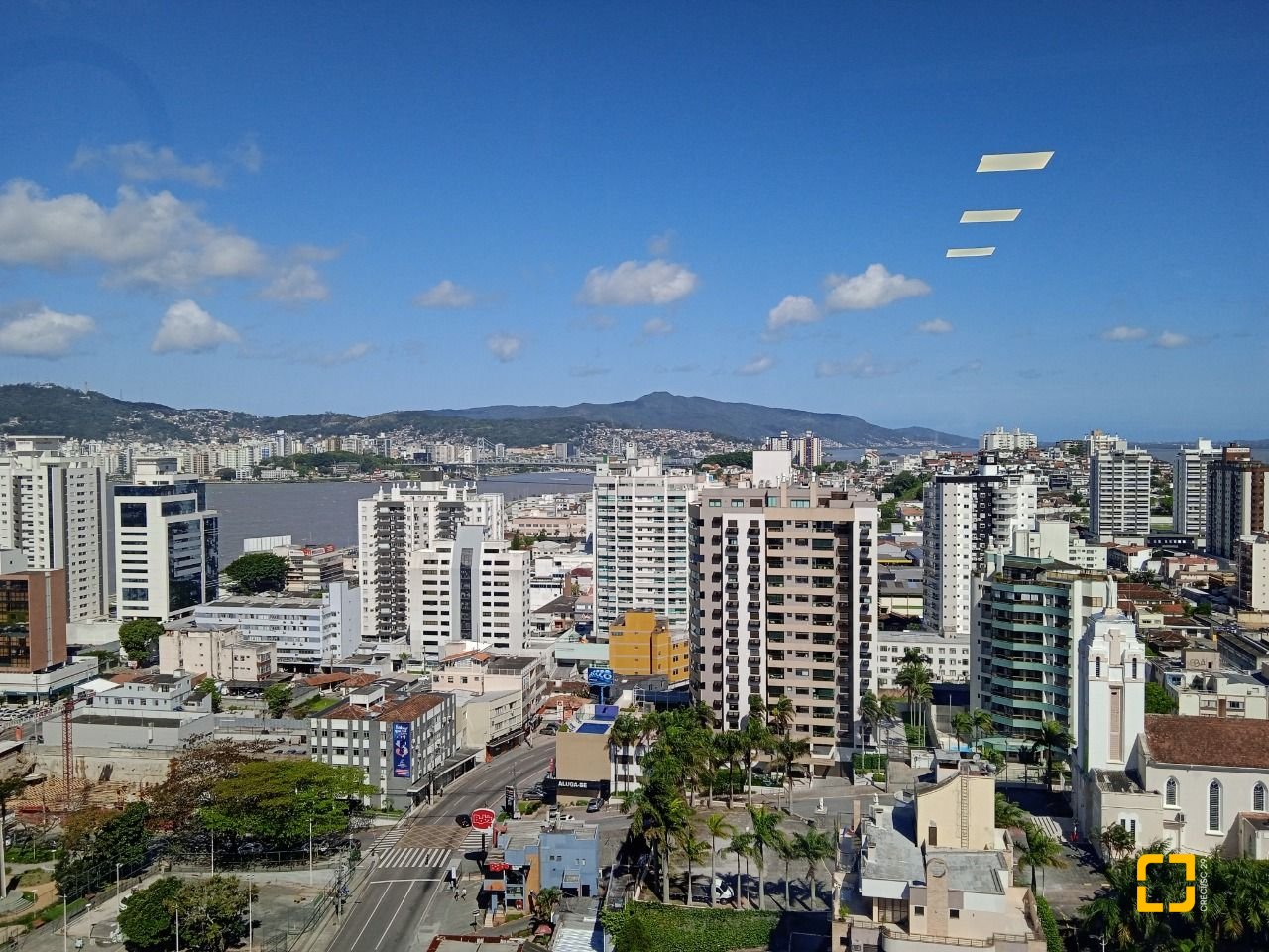 Sala com 24m², 1 garagem, no bairro Estreito em Florianópolis