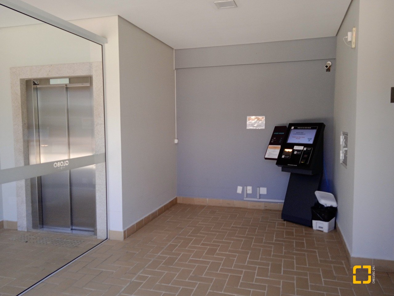 Sala com 25m², 1 garagem, no bairro Estreito em Florianópolis