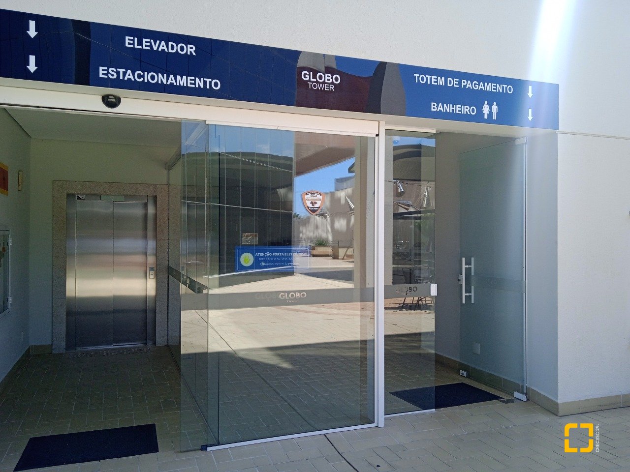 Sala com 25m², 1 garagem, no bairro Estreito em Florianópolis