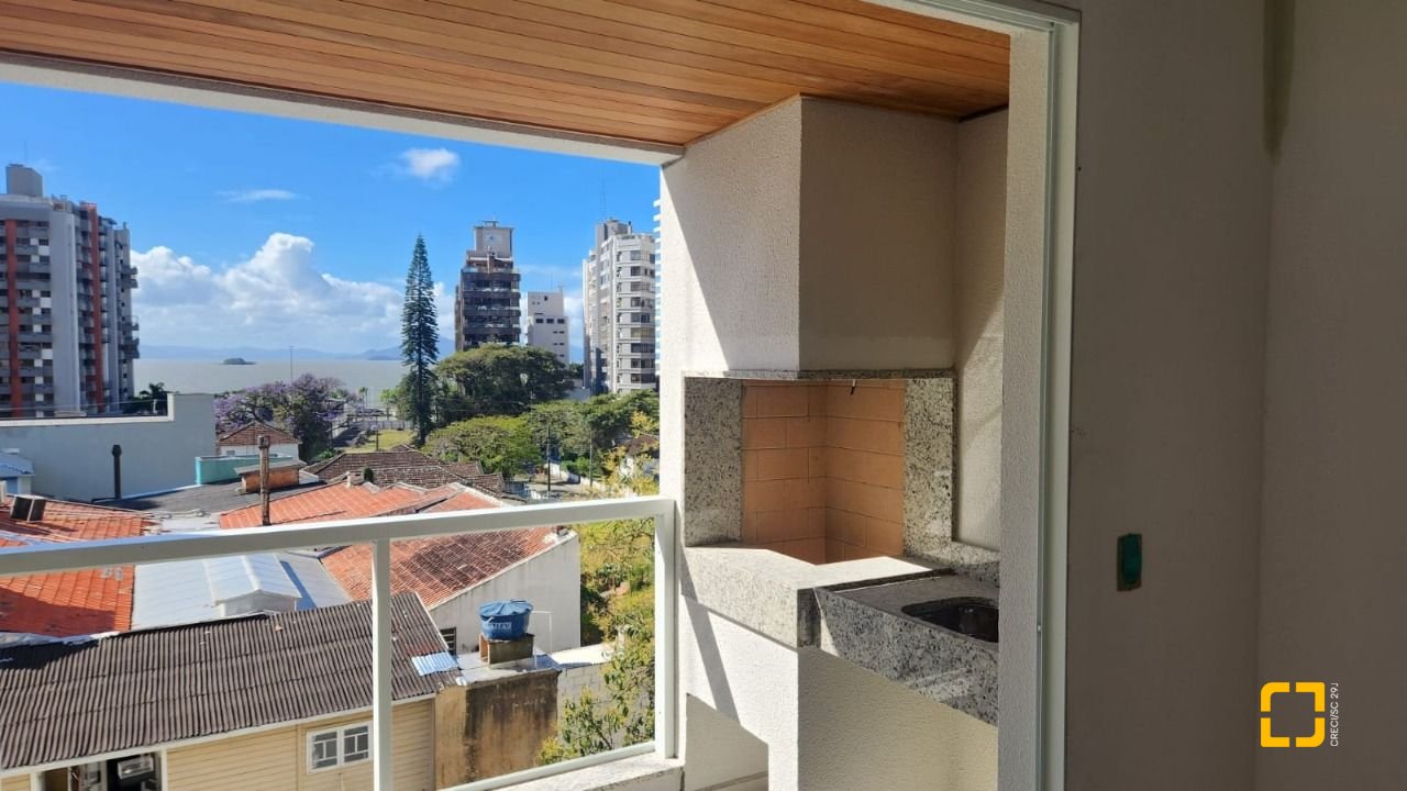 Apartamento com 65m², 3 quartos (sendo 1 suíte), 1 garagem, no bairro Agronômica em Florianópolis