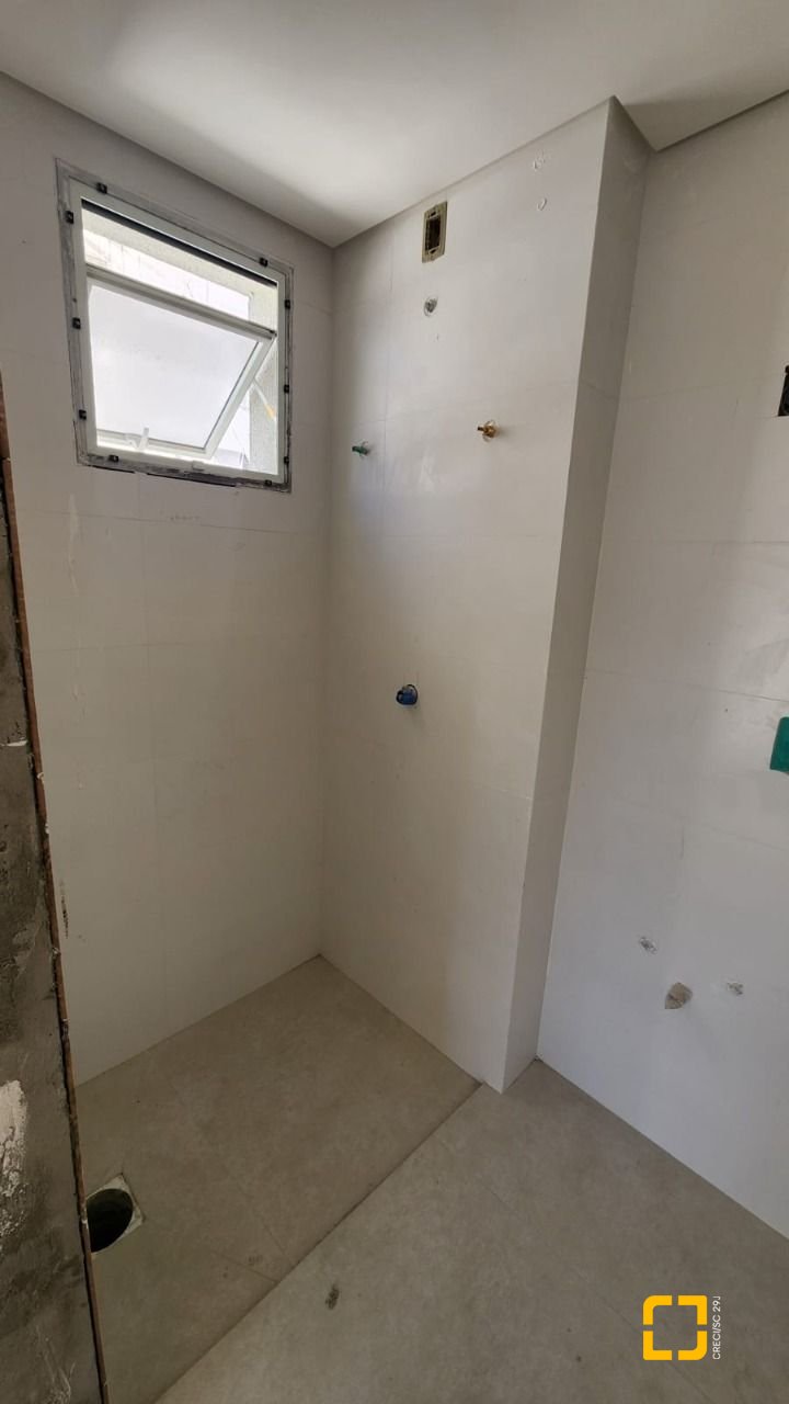 Apartamento com 65m², 3 quartos (sendo 1 suíte), 1 garagem, no bairro Agronômica em Florianópolis