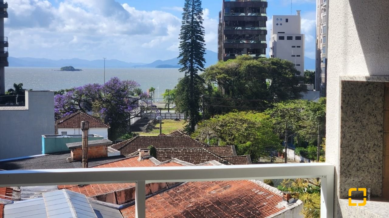 Apartamento com 65m², 3 quartos (sendo 1 suíte), 1 garagem, no bairro Agronômica em Florianópolis