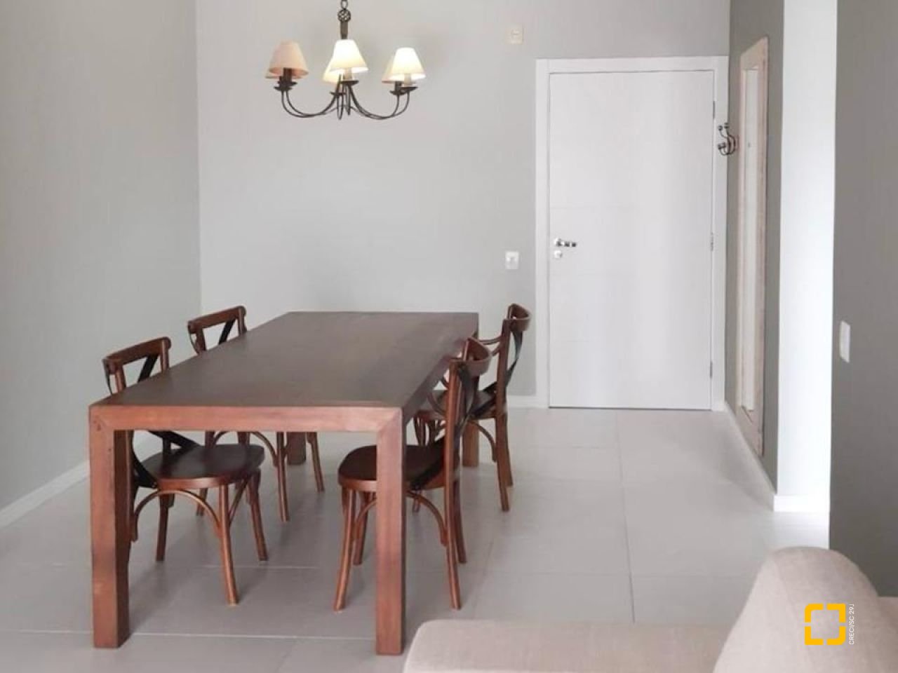 Apartamento com 79m², 3 quartos (sendo 1 suíte), 1 garagem, no bairro Campeche em Florianópolis