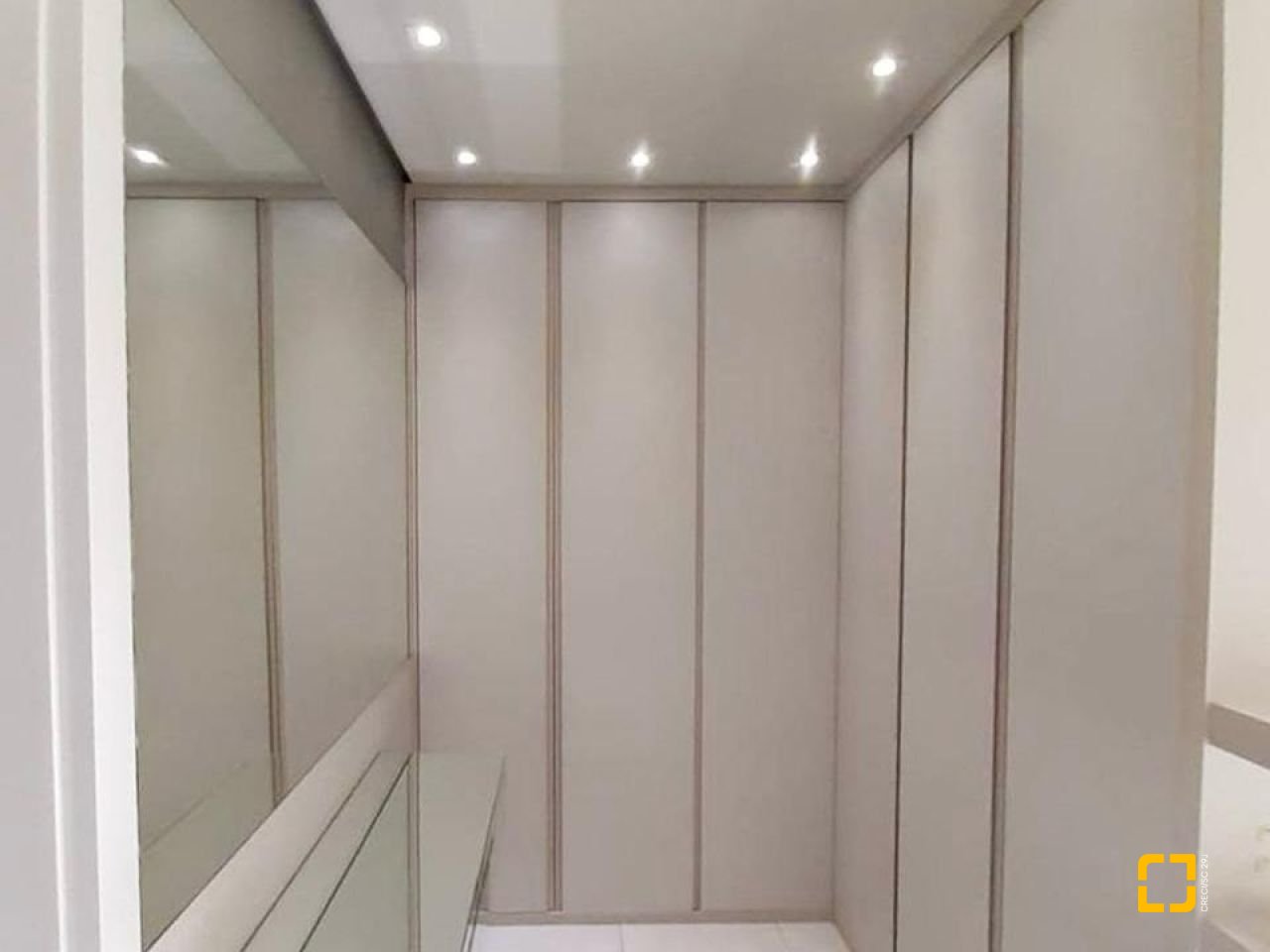 Apartamento com 79m², 3 quartos (sendo 1 suíte), 1 garagem, no bairro Campeche em Florianópolis