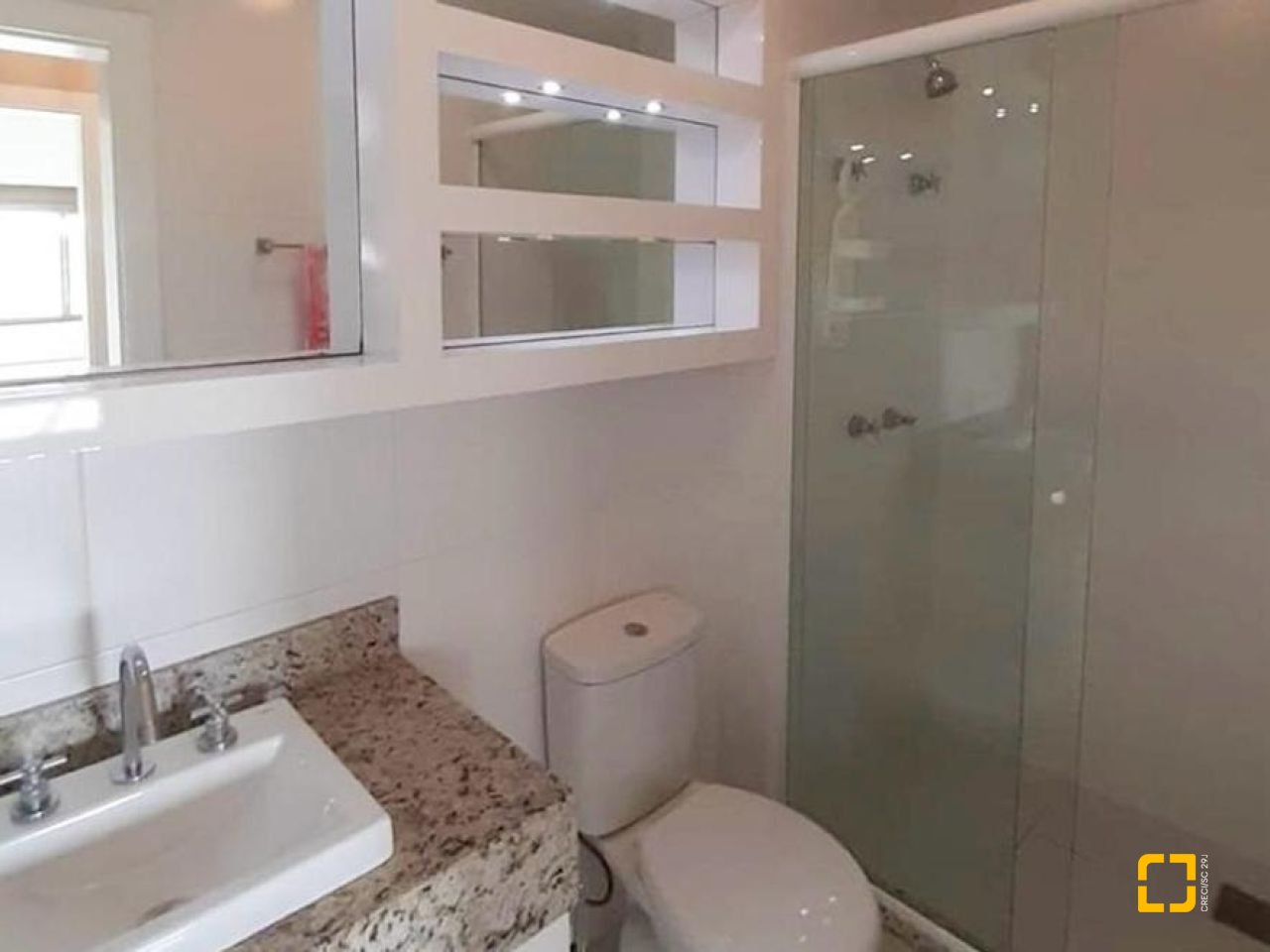 Apartamento com 79m², 3 quartos (sendo 1 suíte), 1 garagem, no bairro Campeche em Florianópolis