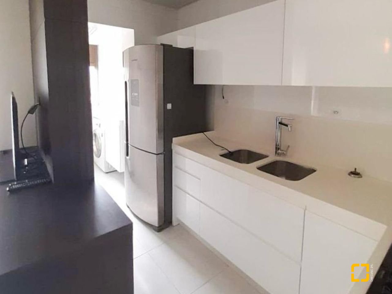 Apartamento com 79m², 3 quartos (sendo 1 suíte), 1 garagem, no bairro Campeche em Florianópolis