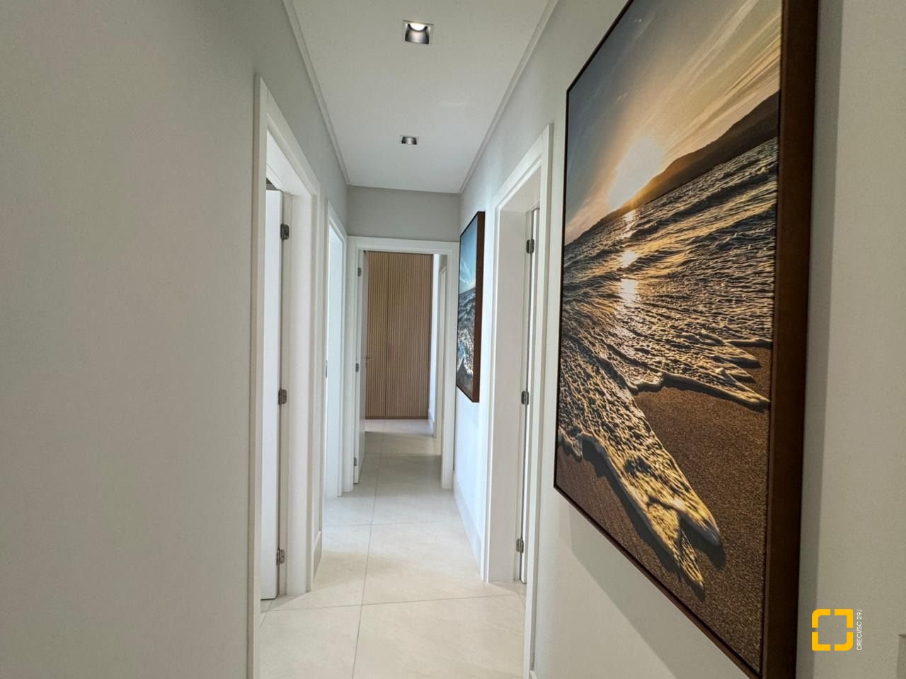 Cobertura com 166m², 3 quartos (sendo 1 suíte), 2 garagens, no bairro Jurerê em Florianópolis